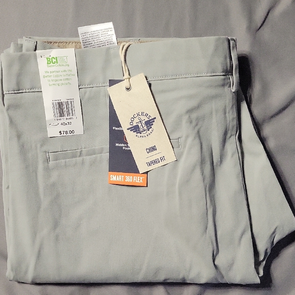 Dockers Men's Smart 360 Flex Chino Pants - Light Gray NWT